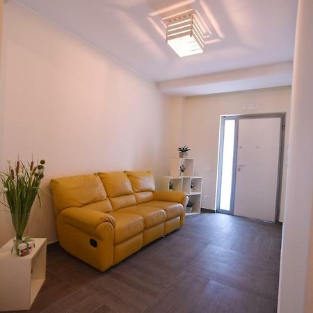 Hotel Vintage Rossano Stazione Exterior foto