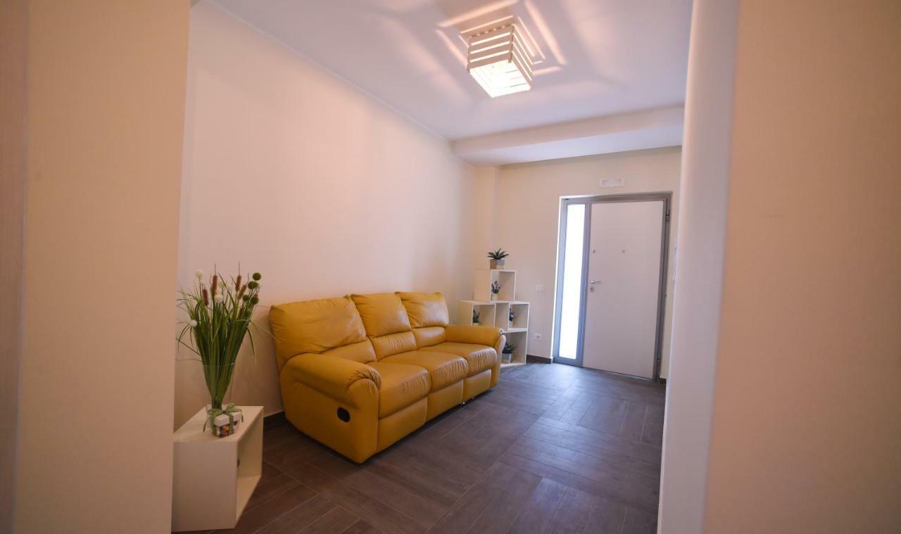 Hotel Vintage Rossano Stazione Exterior foto